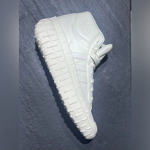 PREOWNED W ❤️$350 Men’s 5 Women’s 6 adidas Y-3 GRIP High 'Off White' FZ6393